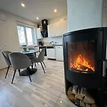 Cosy Flat In Near & Center * Parnu