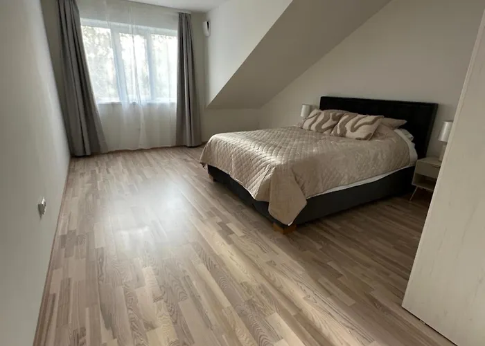 Cosy Flat In Near & Center Apartamento Pärnu