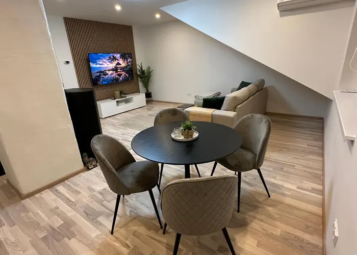 Cosy Flat In Near & Center Apartamento Pärnu